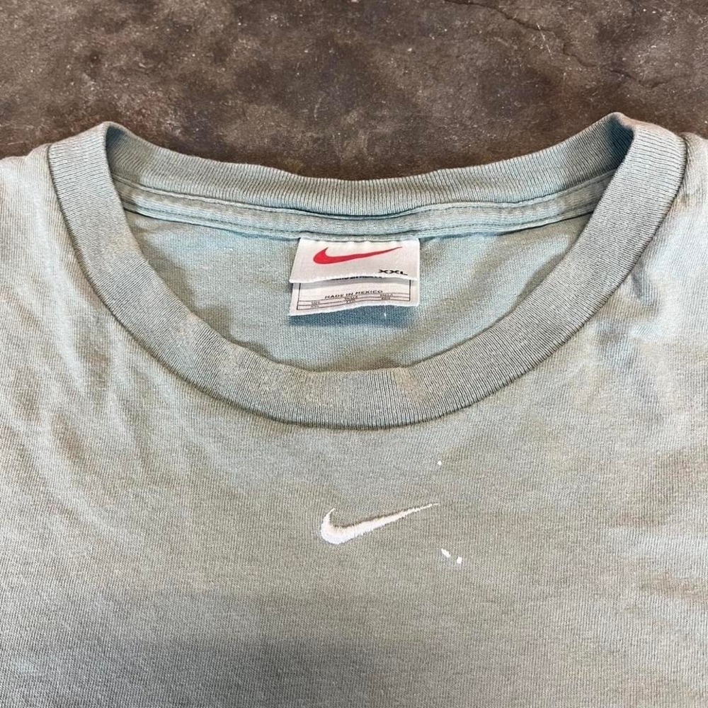 Vintage 90s Nike green tee with center swoosh Men's Size XXL